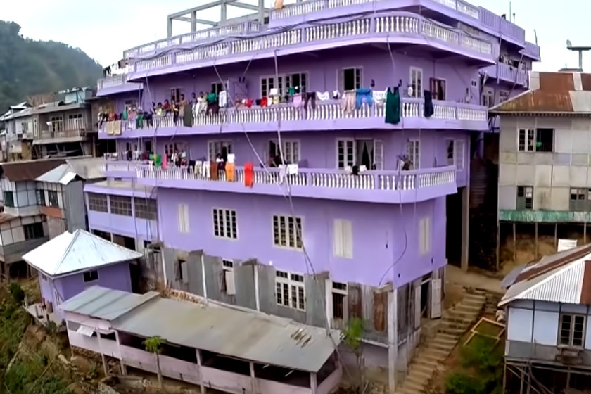 A 75 éves férfinak 39 felesége és 94 gyermeke van