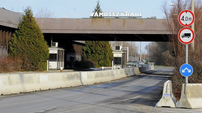 "A csallóközi magyarságot teljesen elszakították a lehetőségtől, hogy dolgozzon"