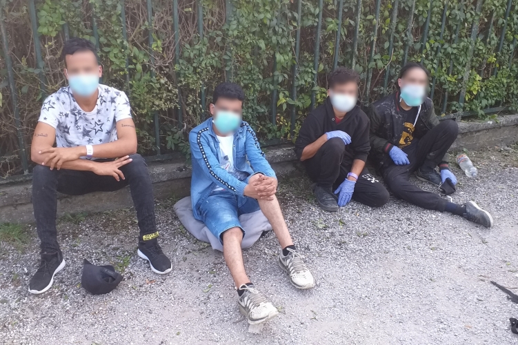Helyükre kerültek a Magyarbóly térségében elfogott migránsok