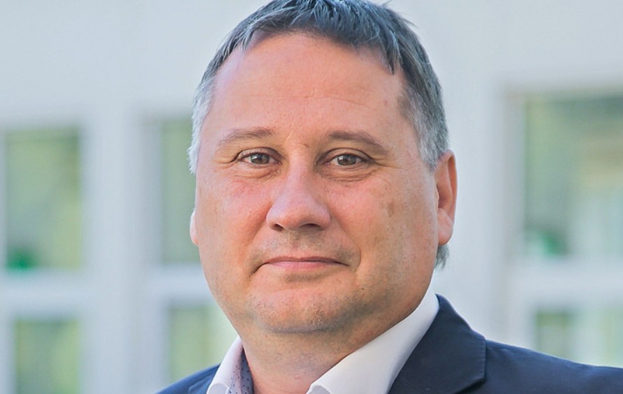 A fideszes polgármester szerint az a sikerének titka, hogy náluk nincs Fidesz