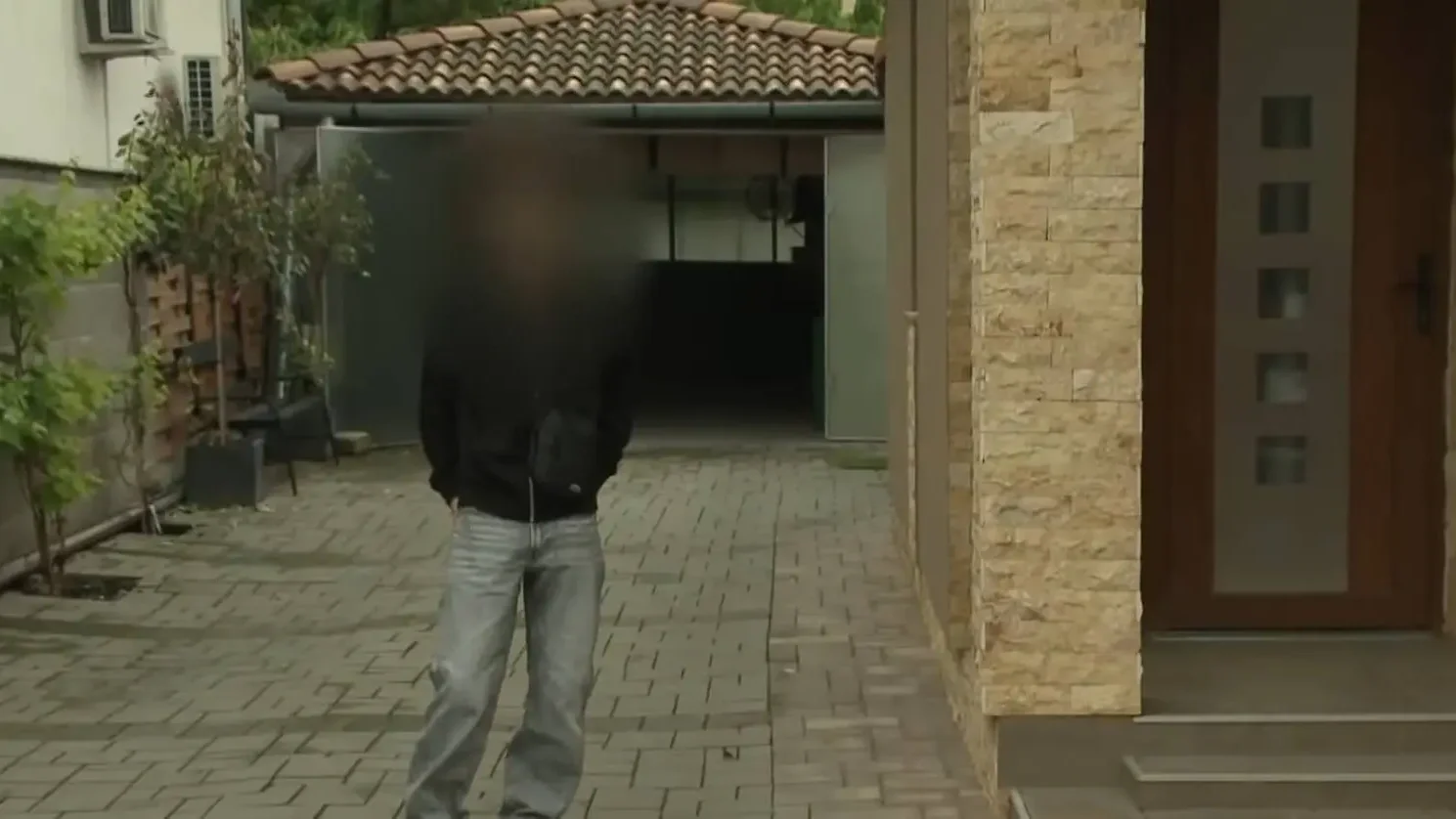 "Még mozog, tesó!" - pulykát, csigákat és egy kiskutyát kínoztak "fiatalok" (+VIDEÓ)