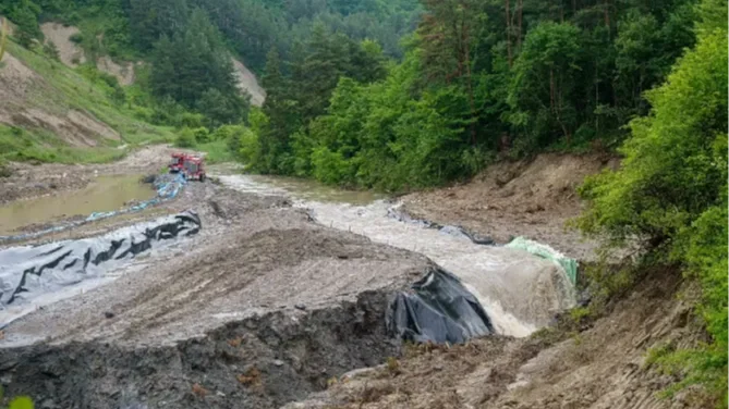 Parajd elveszett, már evakuálják a helyieket