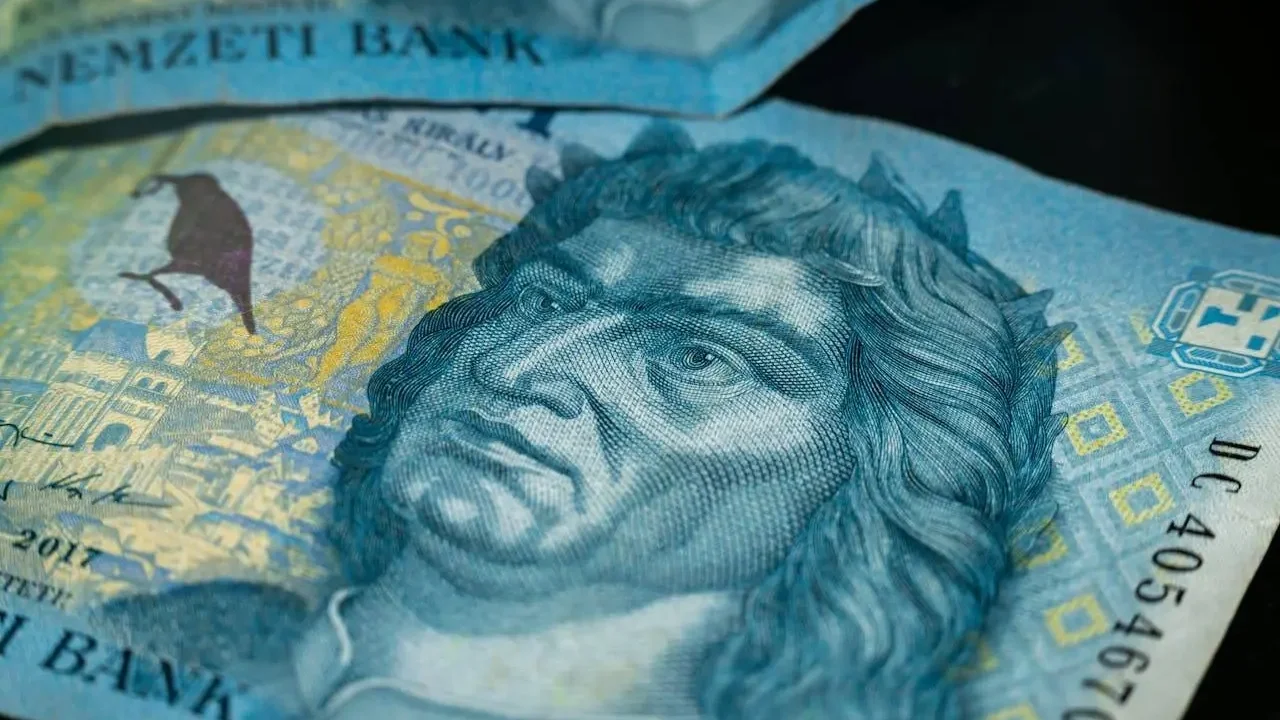 A KSH szerint a bruttó átlagkereset 702 ezer forint