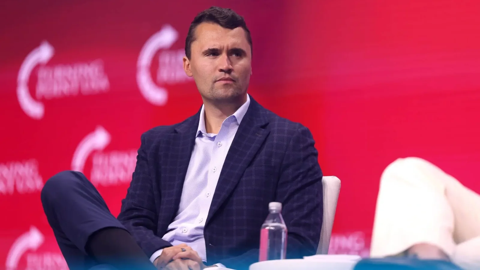 Az Európai Parlament elnöke nem engedélyezte a néma megemlékezést Charlie Kirk tiszteletére