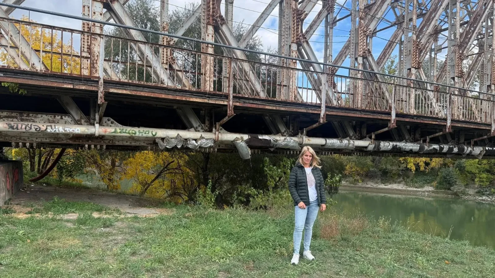 „Ez lenne a gondoskodó, erős állam?” – figyelemfelhívó akciót tartottak a Mi Hazánk képviselőjelöltjei