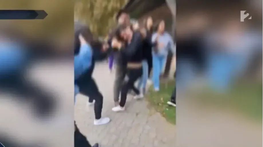 Buszmegállóban rendeztek tömegverekedést borsodi „fiatalok”