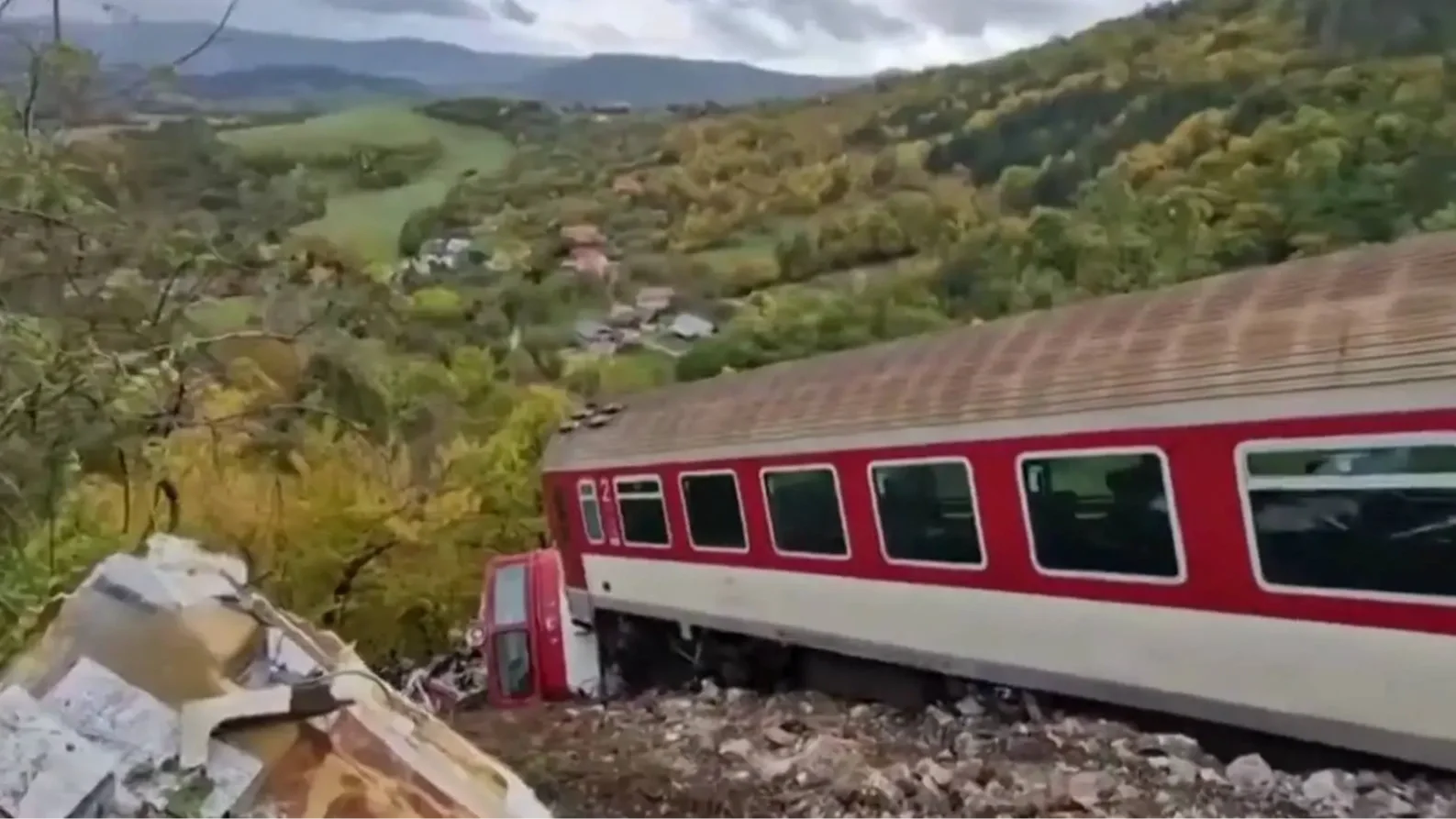 Rendkívül súlyos vonatbaleset történt a Felvidéken