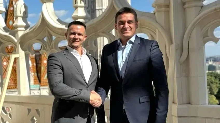 Janiczak Dávid és dr. Csuzda Gábor, forrás: Facebook/Janiczak Dávid