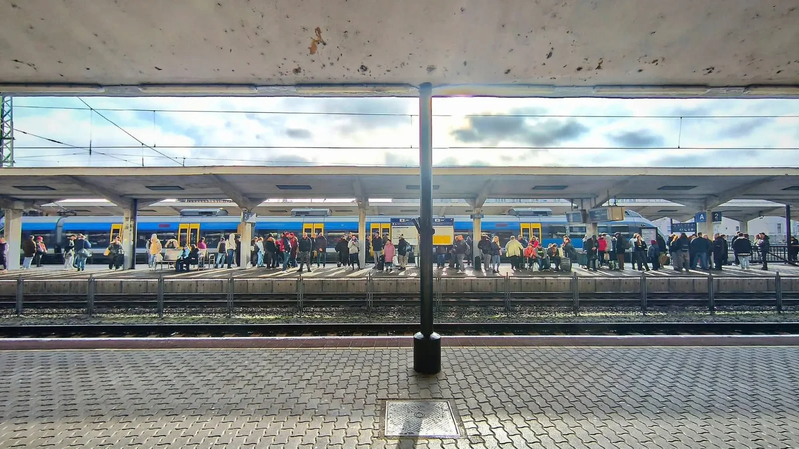 Lipták Tamás: A késés közösséget teremt