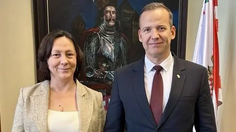 Borvendég Zsuzsanna, a Mi Hazánk Mozgalom európai parlamenti képviselője és Toroczkai László, a Mi Hazánk Mozgalom elnöke.