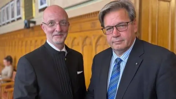 Varga Zs. András, a Kúria elnöke és Vejkey Imre, az Országgyűlés Igazságügyi Bizottságának elnöke