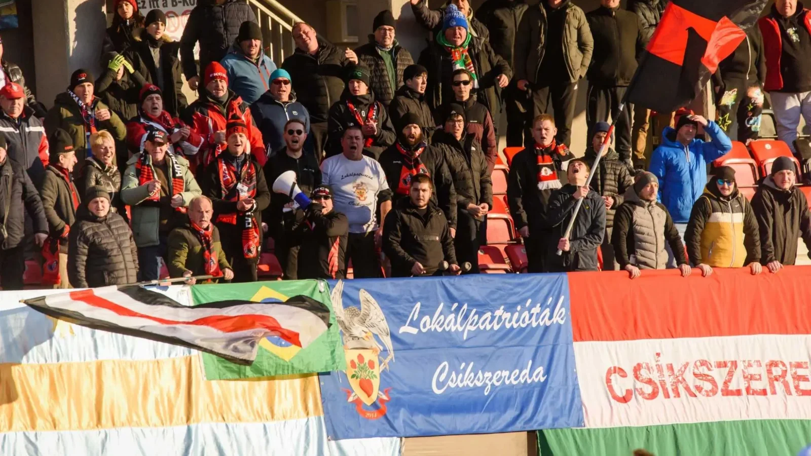 Székely és magyar szimbólumok a lelátón – büntetés jár érte | Fotó: FK Csíkszereda