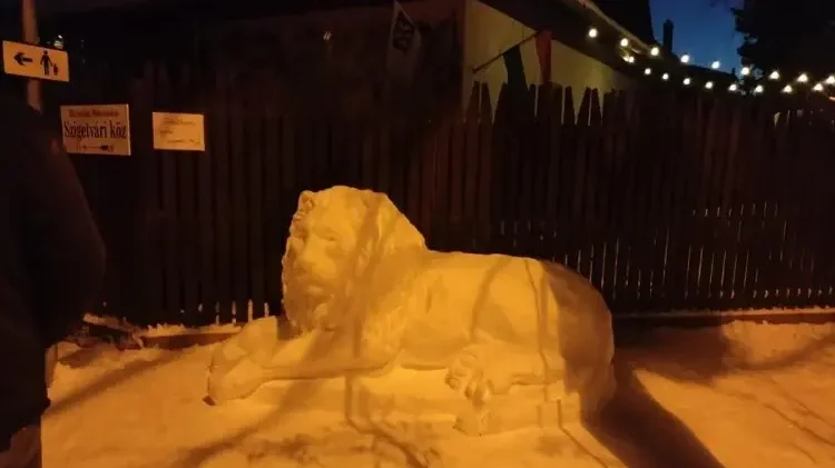 Így nézett ki egykor a hóoroszlán | Kép forrása: Reddit