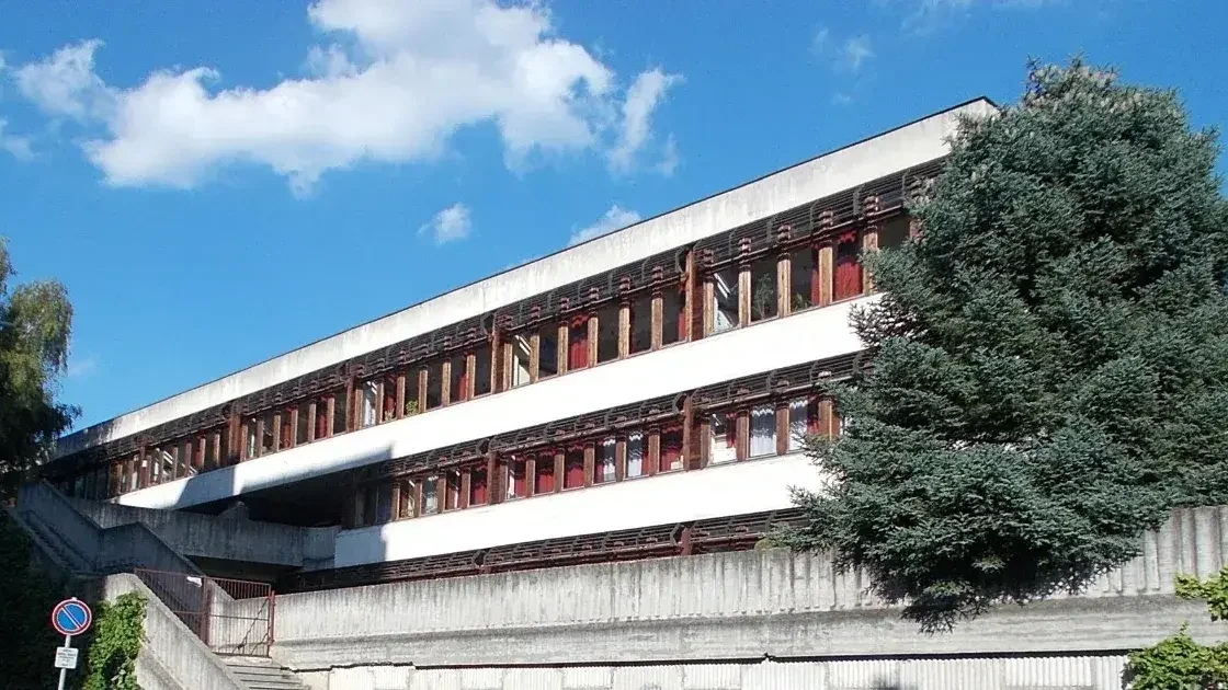 A salgótarjáni Madách Imre Gimnázium | Kép forrása: Telex