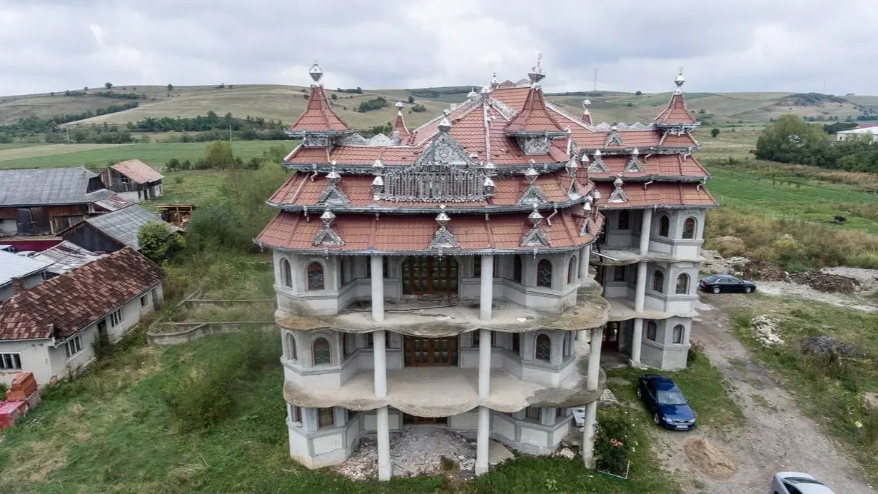 Cigánypalota Bánffyhunyadon. (Fotó: Bődey János / Index)