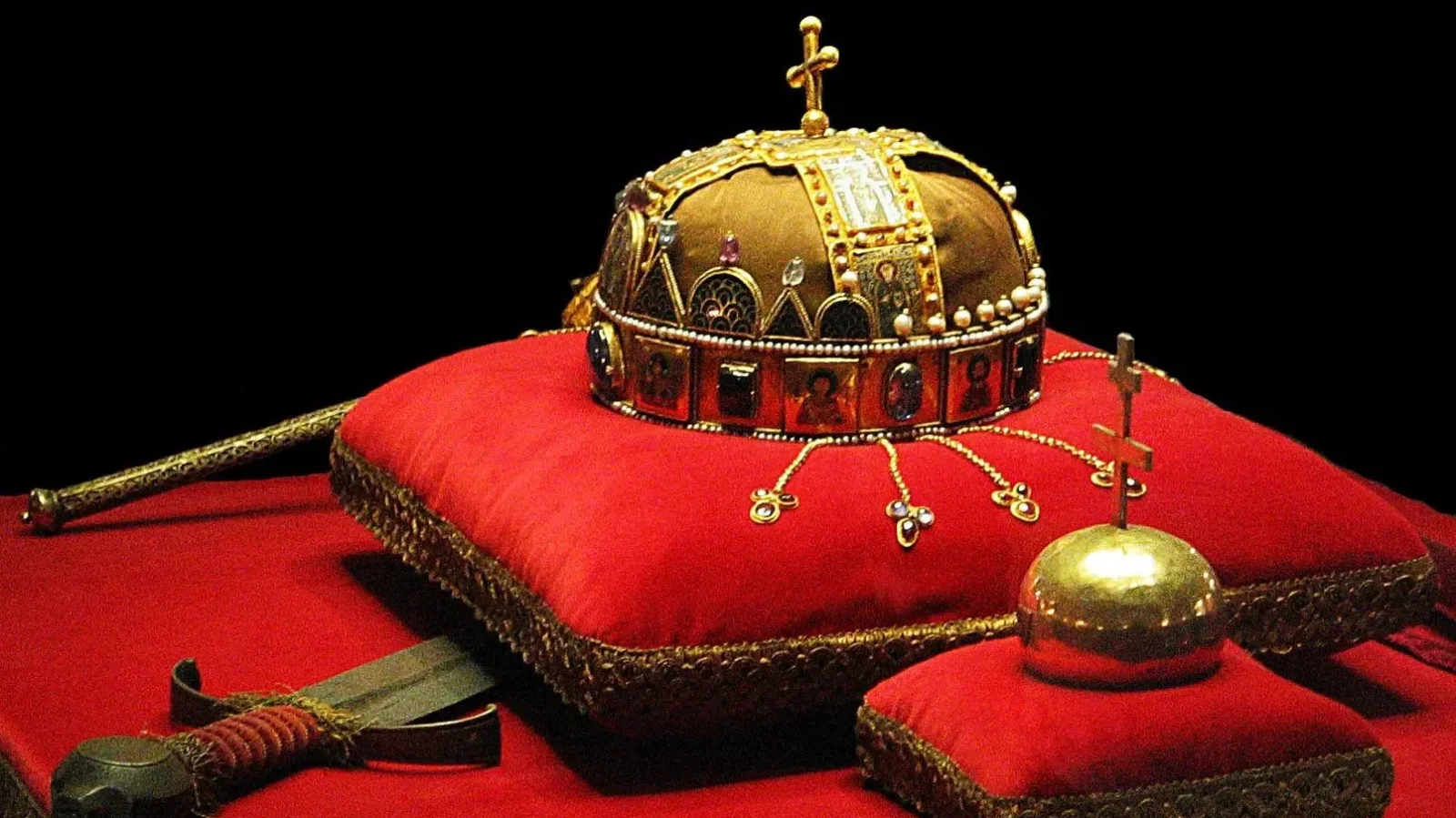 Kép forrása: Toroczkai László X-oldala